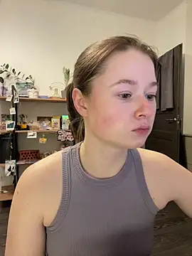 Snapshot of sweetest_pie chatting on 12, 12, 2024 sweetest pie online show from 12, 12, 2024