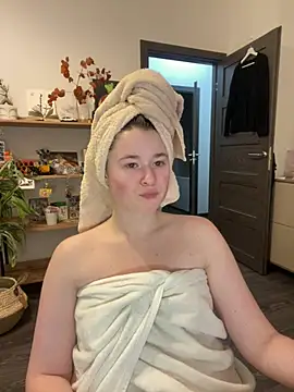 Snapshot of sweetest_pie chatting on 27, 2, 2025 sweetest pie online show from 27, 2, 2025