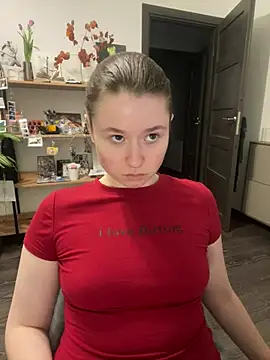 Snapshot of sweetest_pie chatting on 13, 3, 2025 sweetest pie online show from 13, 3, 2025