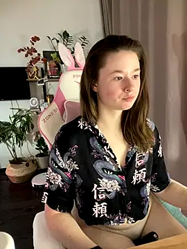 Snapshot of sweetest_pie chatting on 26, 10, 2025 sweetest pie online show from 26, 10, 2025