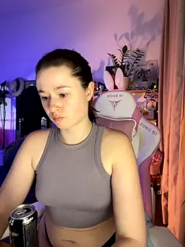 Snapshot of sweetest_pie chatting on 1, 11, 2025 sweetest pie online show from 1, 11, 2025