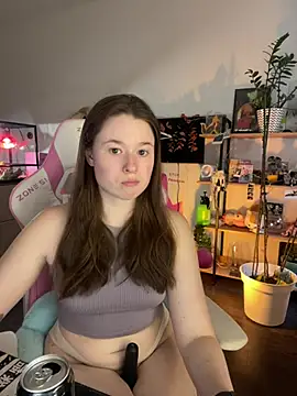 Snapshot of sweetest_pie chatting on 9, 5, 2026 sweetest pie online show from 9, 5, 2026