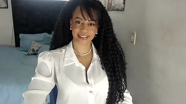 Snapshot of yeli_xxx chatting on 5, 12, 2025 yeli xxx online show from 5, 12, 2025