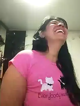 aisha latina online show from 6, 12, 2024