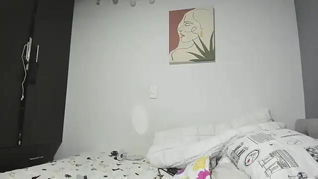 aisha latina online show from 28, 1, 2025