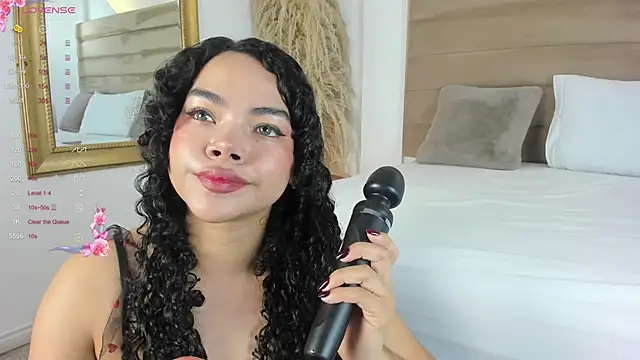 ValerieDiaz  online show from 9, 1, 2025
