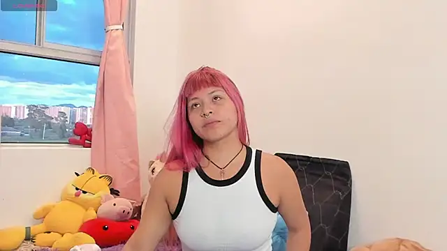 SophieRossi online show from 8, 4, 2026