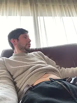 Snapshot of Taxidriver1988 chatting on 8, 3, 2026 Taxidriver1988 online show from 8, 3, 2026