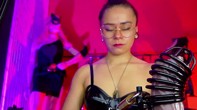 MistressSlut1 online show from 7, 1, 2026