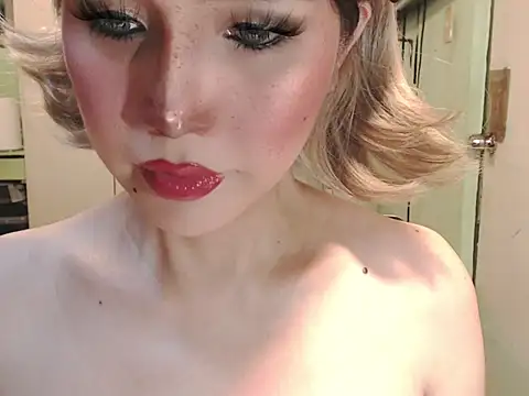 Ezradeliciosa online show from 24, 5, 2026