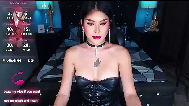 Snapshot of BigCockGODDESS chatting on 3, 3, 2025 BigCockGODDESS online show from 3, 3, 2025