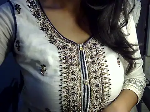 Snapshot of SiaraSiyA chatting on 13, 5, 2026 SiaraSiyA online show from 13, 5, 2026