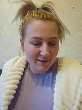 Snapshot of Marushka chatting on 15, 12, 2024 Marushka online show from 15, 12, 2024