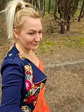 Snapshot of Marushka chatting on 11, 9, 2025 Marushka online show from 11, 9, 2025