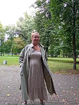 Snapshot of Marushka chatting on 17, 9, 2025 Marushka online show from 17, 9, 2025