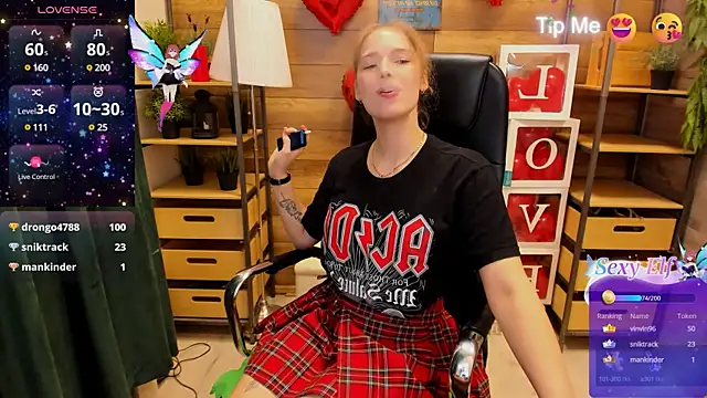  fiona Love online show from 15, 3, 2025