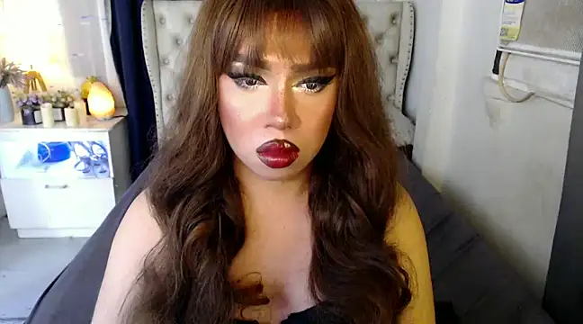 Snapshot of RebecaNextToYou chatting on 2, 12, 2024 RebecaNextToYou online show from 2, 12, 2024