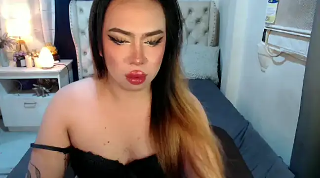 Snapshot of RebecaNextToYou chatting on 11, 12, 2024 RebecaNextToYou online show from 11, 12, 2024