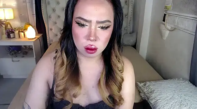 Snapshot of RebecaNextToYou chatting on 12, 12, 2024 RebecaNextToYou online show from 12, 12, 2024