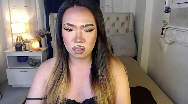 Snapshot of RebecaNextToYou chatting on 11, 1, 2025 RebecaNextToYou online show from 11, 1, 2025