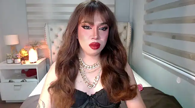 Snapshot of RebecaNextToYou chatting on 5, 2, 2025 RebecaNextToYou online show from 5, 2, 2025