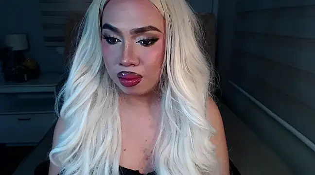 Snapshot of RebecaNextToYou chatting on 28, 2, 2025 RebecaNextToYou online show from 28, 2, 2025