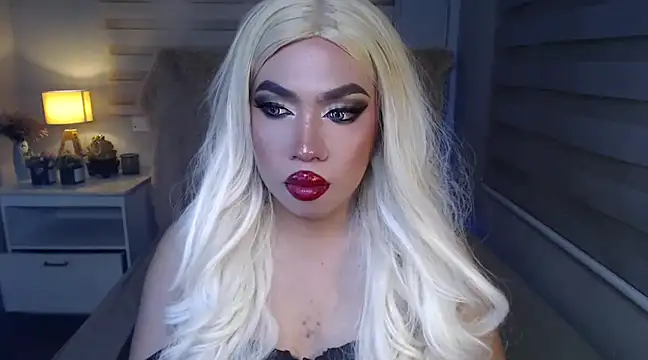 Snapshot of RebecaNextToYou chatting on 7, 3, 2025 RebecaNextToYou online show from 7, 3, 2025