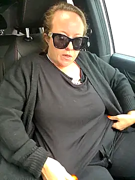 julimonroe online show from 7, 10, 2025