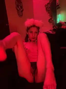 spoilbadkittynow online show from 17, 4, 2026