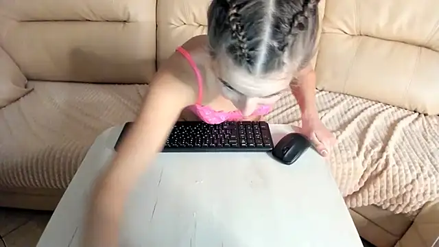 Snapshot of ElizSweet chatting on 28, 2, 2025 ElizSweet online show from 28, 2, 2025