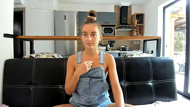 Snapshot of ElizSweet chatting on 25, 11, 2025 ElizSweet online show from 25, 11, 2025