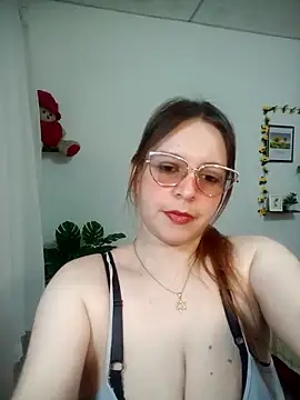 lorenitabella online show from 6, 3, 2026