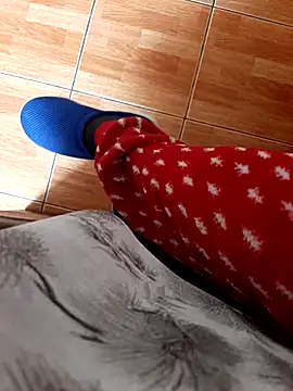 feet toes online show from 14, 4, 2026