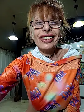 Snapshot of FrozenWaffle chatting on 13, 10, 2025 FrozenWaffle online show from 13, 10, 2025