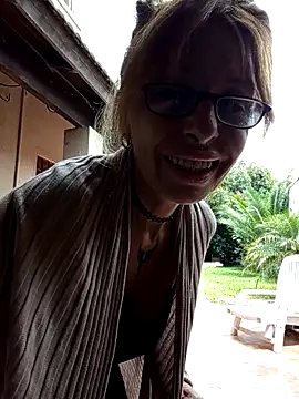 Snapshot of FrozenWaffle chatting on 22, 11, 2025 FrozenWaffle online show from 22, 11, 2025