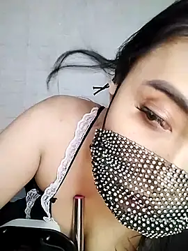 Snapshot of _Shimmerlyn_ chatting on 15, 2, 2025 Shimmerlyn online show from 15, 2, 2025