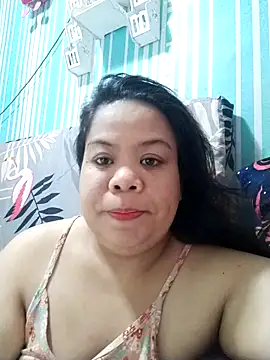 Snapshot of xxsweetshybabe chatting on 15, 10, 2025 xxsweetshybabe online show from 15, 10, 2025