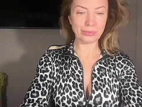 RachellAmazing online show from 15, 11, 2025