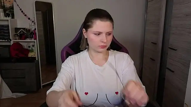 TinniAngel online show from 8, 2, 2026