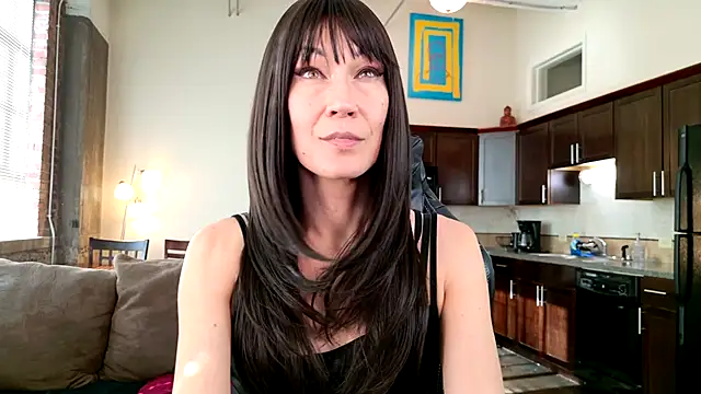 EveEnigma online show from 18, 12, 2024