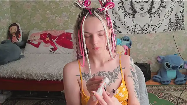Snapshot of Cutie_Adelia chatting on 12, 6, 2026 Cutie Adelia online show from 12, 6, 2026