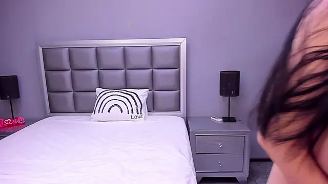 HellennSweet online show from 3, 2, 2026