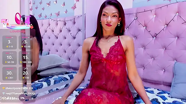 Snapshot of HannaPetit chatting on 13, 12, 2025 HannaPetit online show from 13, 12, 2025