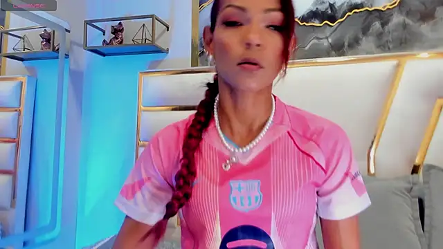 Snapshot of HannaPetit chatting on 15, 1, 2026 HannaPetit online show from 15, 1, 2026