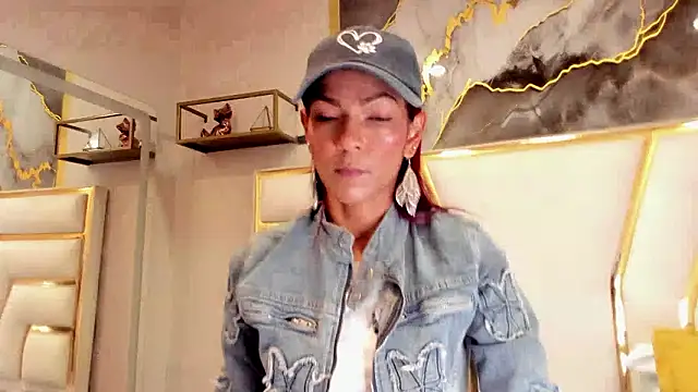 Snapshot of HannaPetit chatting on 1, 2, 2026 HannaPetit online show from 1, 2, 2026