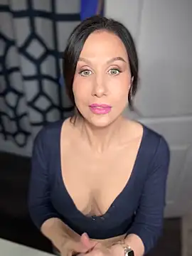 Fiona Kent  online show from 8, 1, 2025