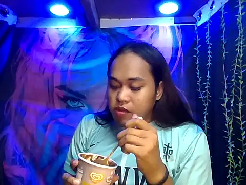 bettina love online show from 24, 11, 2025