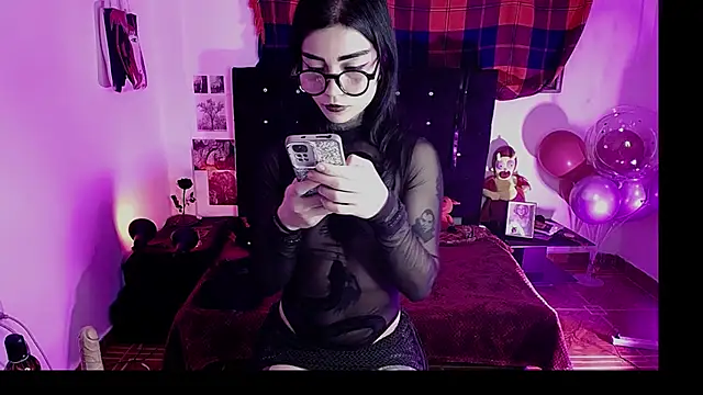Snapshot of Ardat_Lili69 chatting on 4, 6, 2026 Ardat Lili69 online show from 4, 6, 2026