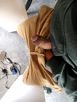 Brown Andres online show from 23, 4, 2026