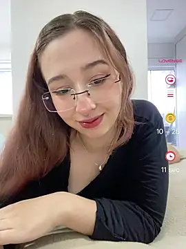 Snapshot of tsuki_chan_on chatting on 24, 5, 2026 tsuki chan on online show from 24, 5, 2026